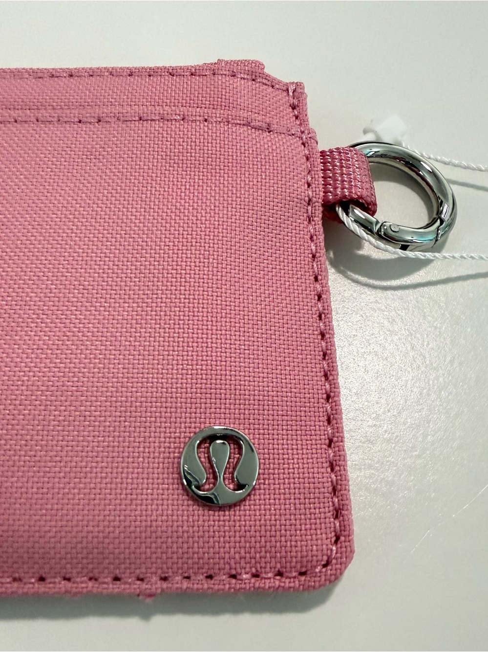 Lululemon - Clippable Card Case - NWT - Picture 4 of 7